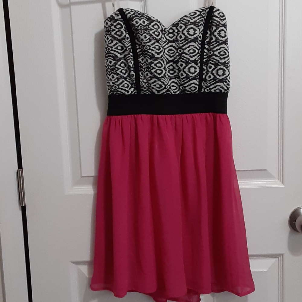 Hot pink and black Womens strapless Dress